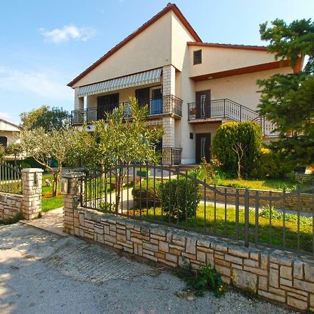 Apartment Nadia 1844 Pula Exterior photo
