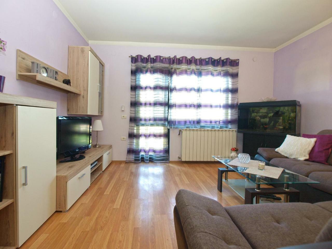 Apartment Nadia 1844 Pula Exterior photo