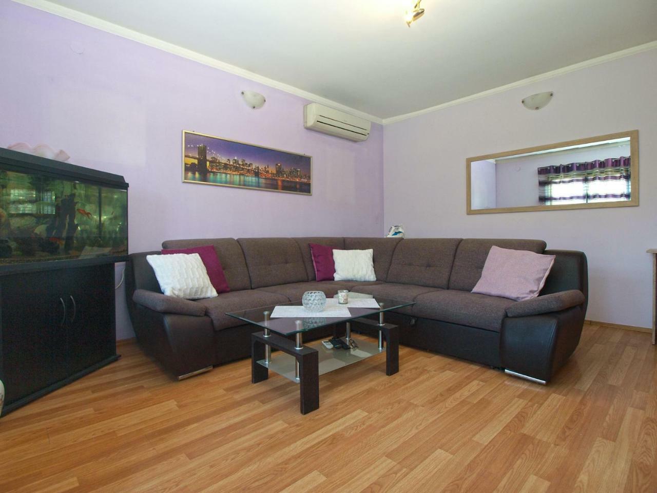 Apartment Nadia 1844 Pula Exterior photo